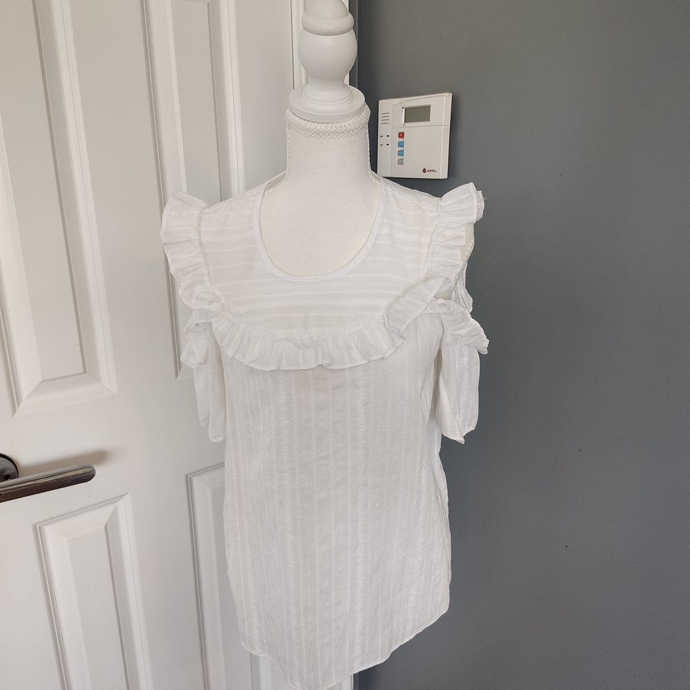 BCBGeneration White‎ Ruffle Sleeve Blouse